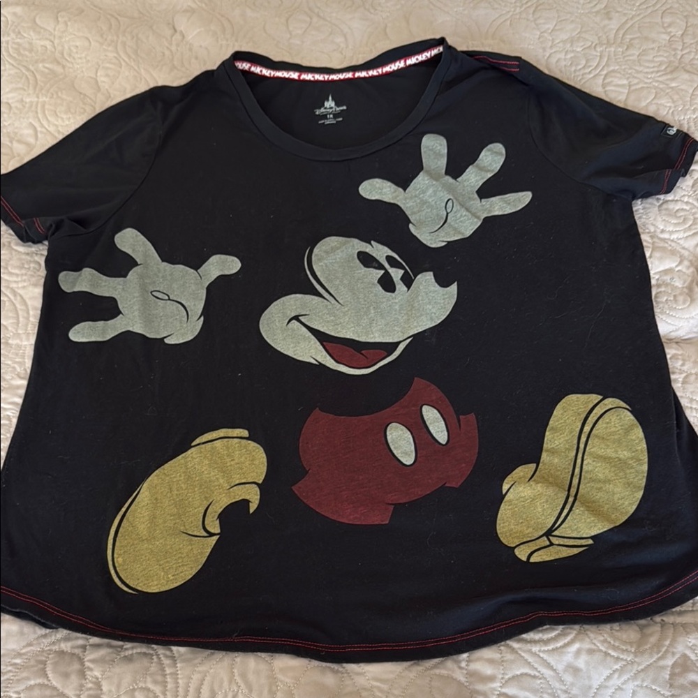 Disney Park Exclusive Black Mickey T Shirt (1X)